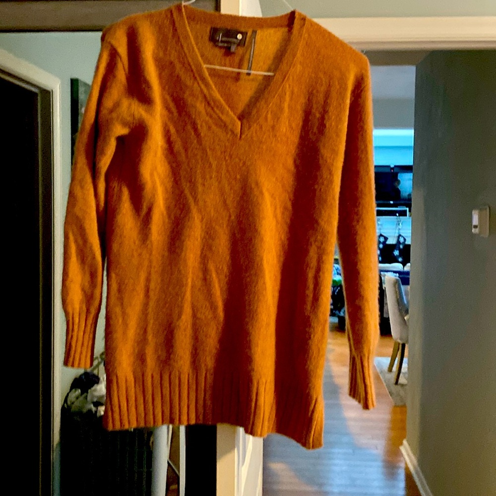 Anthropologie brown sweater worn only once or twice. Size 2-4